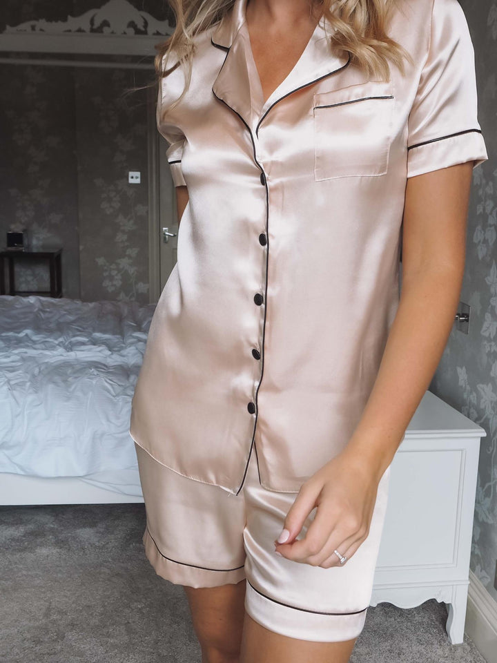 Luxurious Champagne short satin pyjamas- Robes4you – Robes4you2