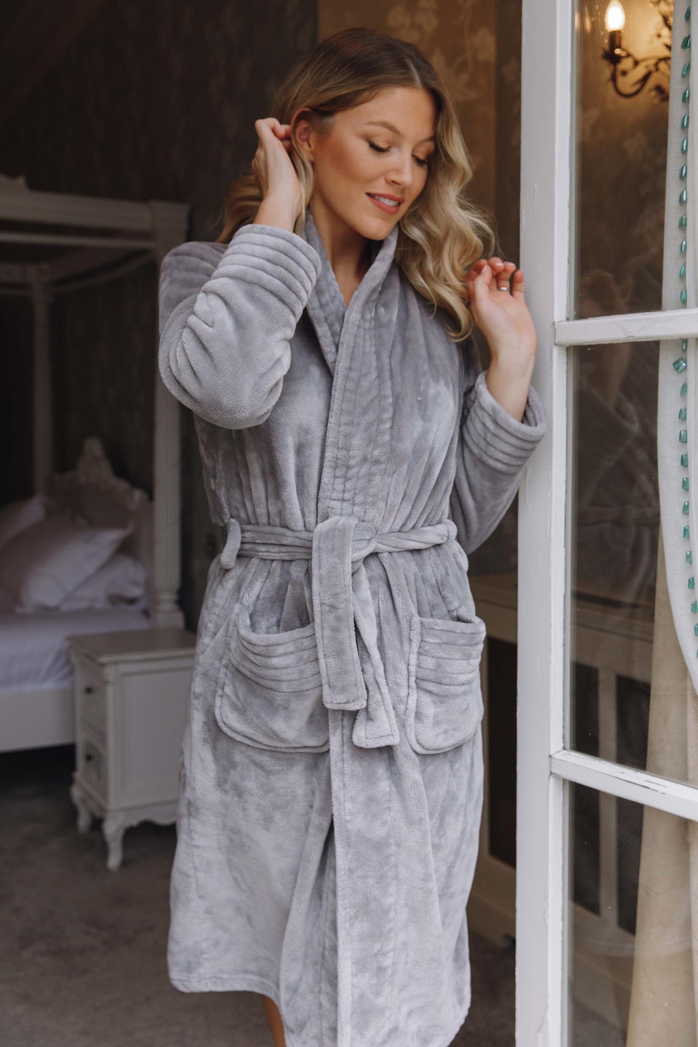 Luxurious  grey fluffy personalised robe - Robes4you- UK